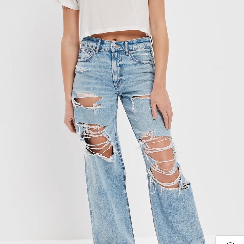 High waisted baggy jeans